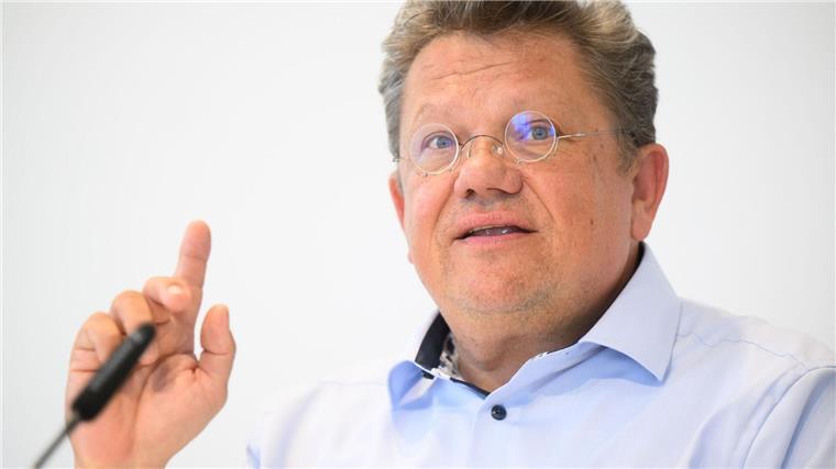 Gesundheitsminister Andreas Philippi hat das Abstimmungsverhalten Niedersachsens im Bundesrat bisher offen gelassen. (Archivbild)