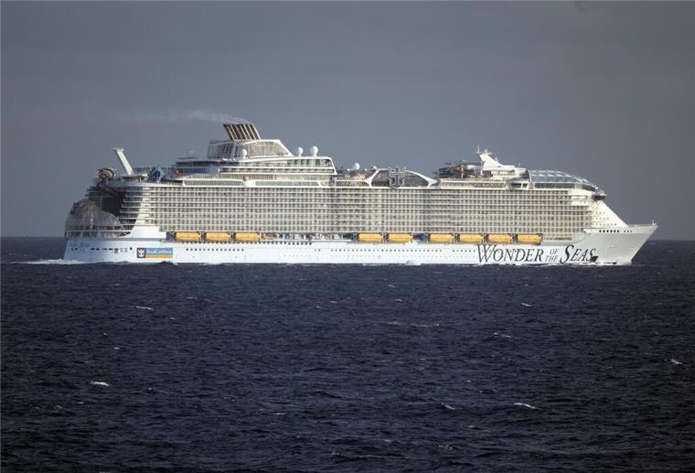 Heftige Schlägerei mit Verletzten: Kreuzfahrt der Wonder of the Seas endet abrupt Das Kreuzfahrtschiff Wonder of the Seas von Royal Caribbean.