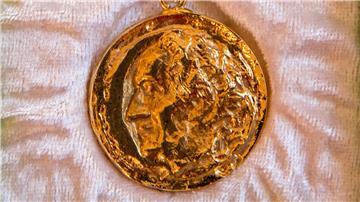 Gilt als ist die wichtigste Auszeichnung der auswärtigen Kulturpolitik in der Bundesrepublik: die Goethe-Medaille.