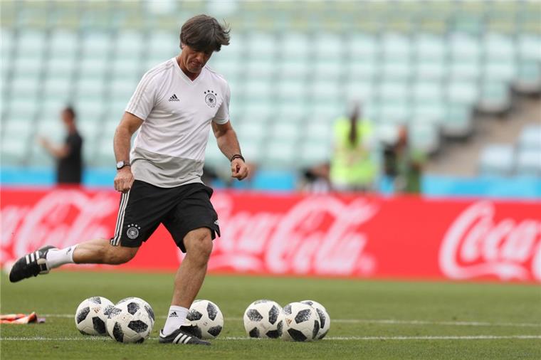 Glaubt fest an an einen Sieg: Bundestrainer Joachim Löw erwartet die Schweden als kompakte Einheit, die vor allem defensiv viele Stärken hat. Sein Team sieht er darauf gut vorbereitet