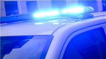 Gleich mehrere Gründe für eine Festnahme fanden Bundespolizisten bei der Kontrolle eines abgelehnten Asylbewerbers. (Symbolfoto)