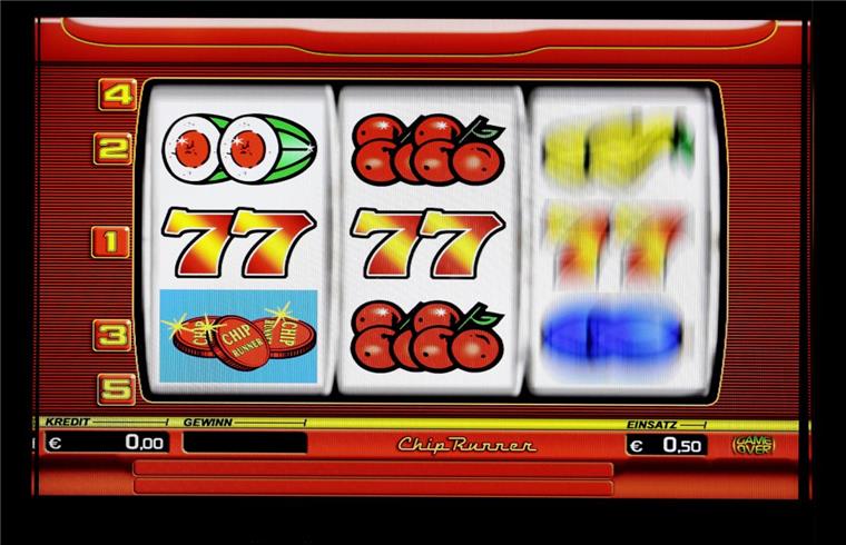Glücksspielautomaten, die im Elsdorfer Gewerbegebiet aufgestellt sind, bescheren der Gemeinde erstmals Einnahmen aus der Vergnügungssteuer.  