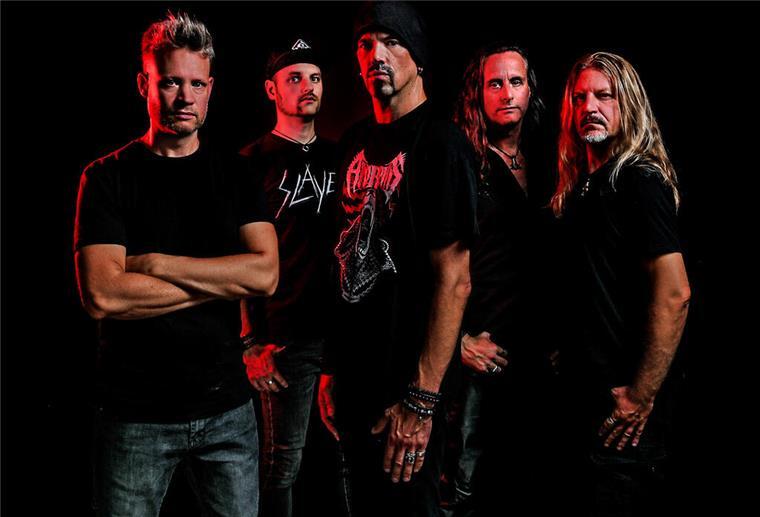 Godsnake infizieren mit ihrem Metal-Biss Godsnake Band