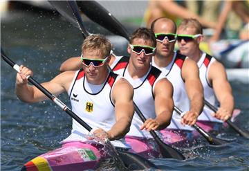 Gold für den Kajak-Vierer der deutschen Rennkanuten (von links): Max Rendschmidt, Tom Liebscher, Max Hoff und Marcus Groß. 