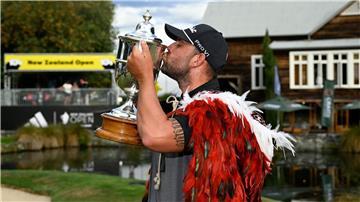 Golfprofi und Ex-Rocker Ryan Peake hat sich für die 153. British Open qualifiziert. 