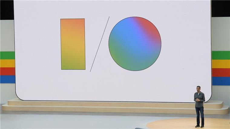 Google-Chef Sundar Pichai: Google setzt auch auf „KI-Agenten“ - Assistenten, die eigenständig Aufgaben mit mehreren Schritten erfüllen können.