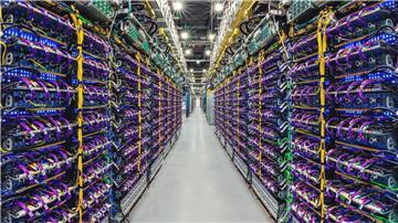 Google will mit dem neuen Sprachmodell Gemini den Konkurrenten OpenAI übertreffen.