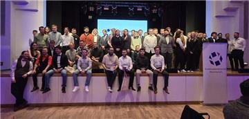 Gruppenfoto aller Gesellinnen und Gesellen