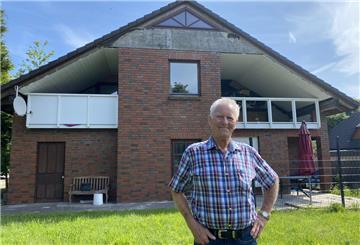 Günter Meiners verkauft das Haus hinter sich. Allerdings in Einzelteilen.