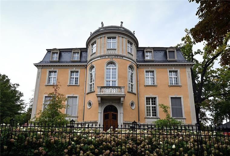 Günther Jauch eröffnete die „Villa Kellermann“ vor fünf Jahren - jetzt muss er schließen.