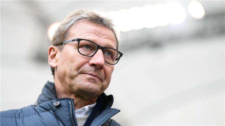 „Viel von ihm gelernt“: Buchwald trauert um Ex-Trainer Daum Guido Buchwald wurde als Spieler unter Christoph Daum 1992 mit dem VfB Stuttgart deutscher Meister.