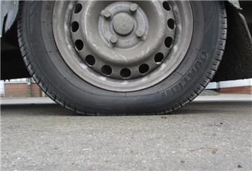 Gut 900 Kilo zu schwer war ein Anhänger, den ein Mann in Zeven mit seinem Auto zog. 