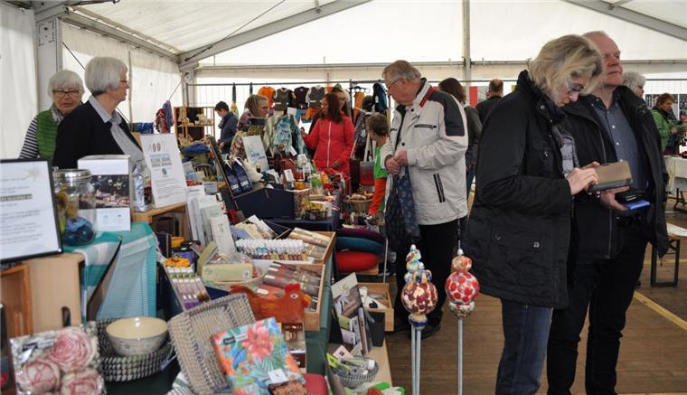 Brake: Regionalmarkt an der Stadtkaje kommt an Gut besucht war der 1. Braker Fair- und Regionalmarkt.