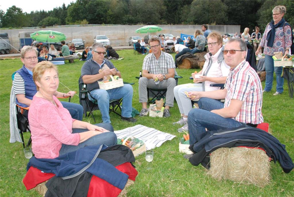 Gute Stimmung auf dem Bauernhof-Viehling  auf Reiterhof Kahrs in Wehden. Foto: F...