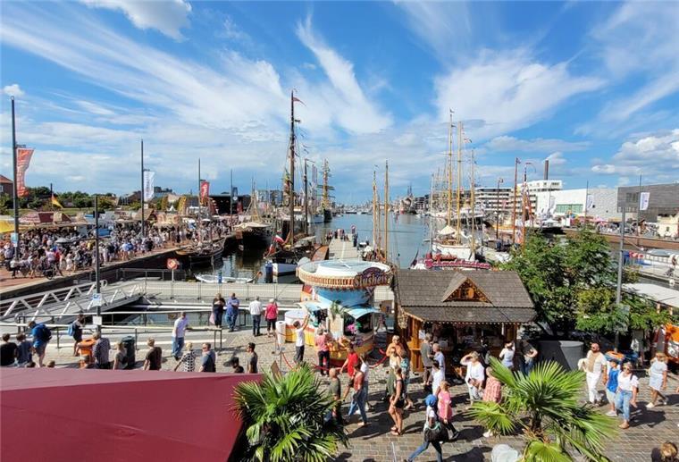 Gute Stimmung garantiert! Bremerhaven lädt vom 16. bis 20. August zum Hafenfest „Maritime Tage“ ein.