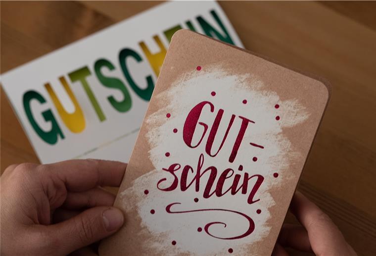 Gutscheine sind ein beliebtes Weihnachtsgeschenk.