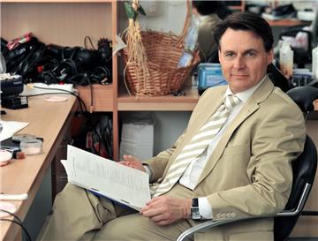 «GZSZ»-Ekel Jo Gerner verkörpert von  Schauspieler Wolfgang Bahro. Foto: Settnik...