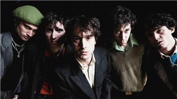 Haben mit „Forgiveness is Yours“ ein neues Album veröffentlicht: die Band Fat White Family.
