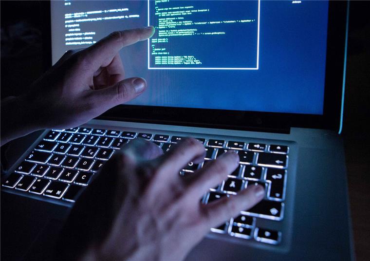 SecProPort: Projekt soll digitalen Angriff auf den Umschlag verhindern Hacker haben zunehmend auch Häfen und Schiffe im Visier.