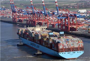Häfen wie Rotterdam und Antwerpen haben in den vergangenen Jahren beim Containerumschlag kräftig zugelegt. Bremerhaven hatte hingegen Verluste zu beklagen.
