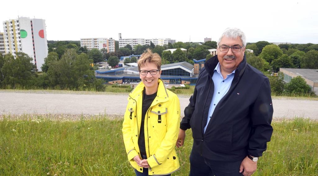 Häfensenatorin Claudia Schillng und Oberbürgermeister Melf Grantz.