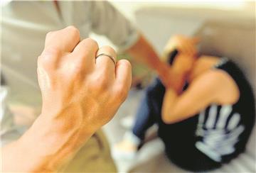 Häusliche Gewalt gibt es in allen sozialen Schichten. Opfer sind meist Frauen und Kinder. Experten befürchten, dass die Corona-Krise das Problem verschlimmern könnte. Konkrete Zahlen liegen im Landkreis Rotenburg aber bislang nicht vor.