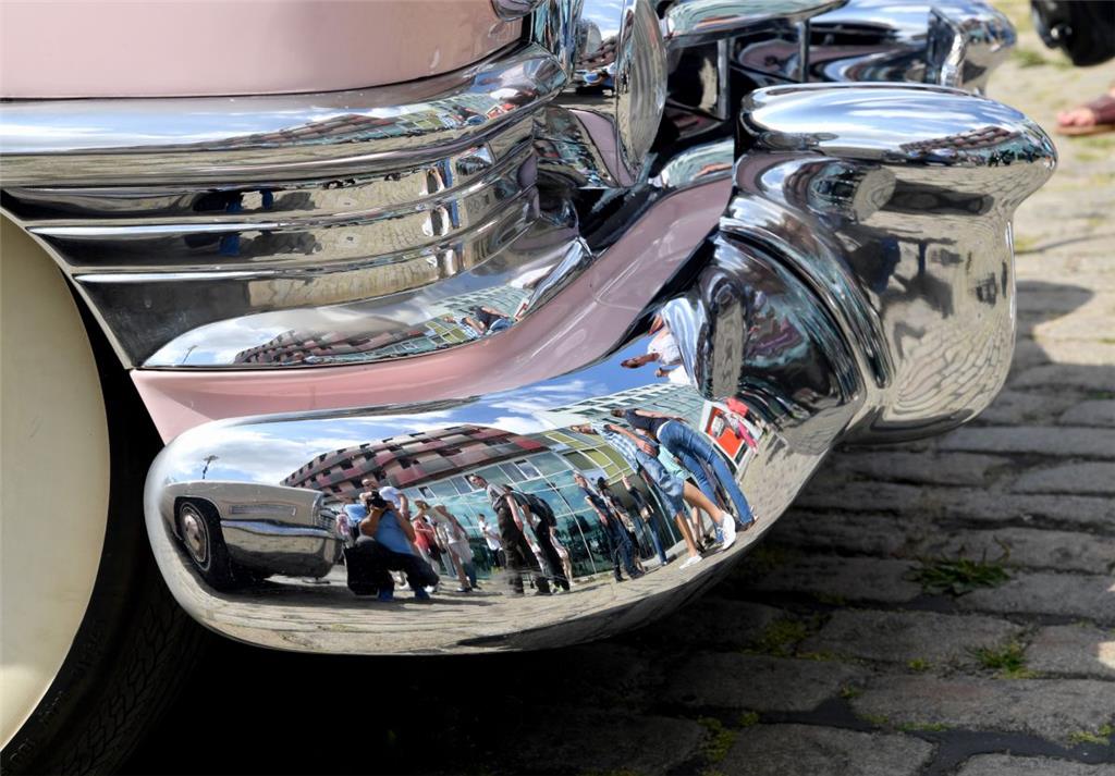Hafenspektakel im Schaufenster. Foto Scheschonka