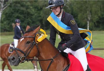 Hanna Schreyer sicherte sich mit Carpani die Goldmedaille bei den Junioren (U18).