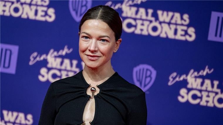 Bayerischer Filmpreis für Hannah Herzsprung Hannah Herzsprung wird in diesem Jahr mit dem Bayerischen Filmpreis ausgezeichnet.