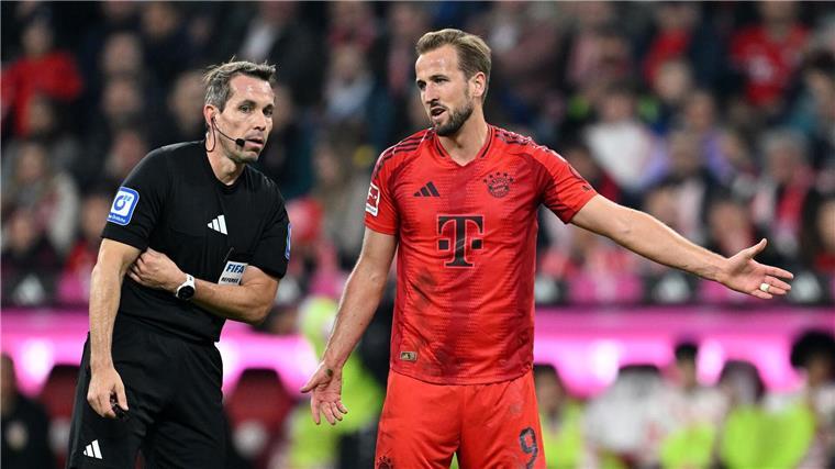 „Weltklasse-Stürmer“: Bayern feiert Südgipfel-Sieg dank Kane Harry Kane vergab vor der Pause zwei Kopfballchancen.