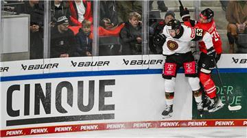 Harte Zweikämpfe gab es zwischen Deutschland und Österreich beim Deutschland Cup.