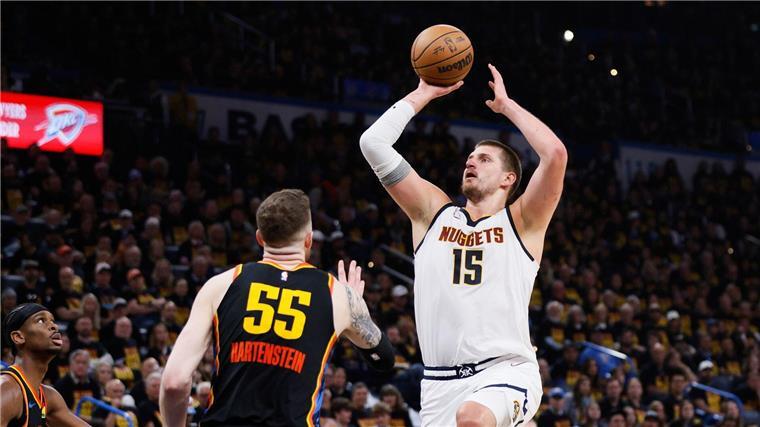 Hartenstein und Jokic trafen sich oft auf dem Platz.