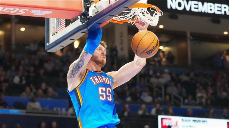 Niederlagen-Serie der Magic in NBA vorbei Hartensteins Dunks sorgten für Stimmung und den nächsten Sieg des Titelverteidigers.