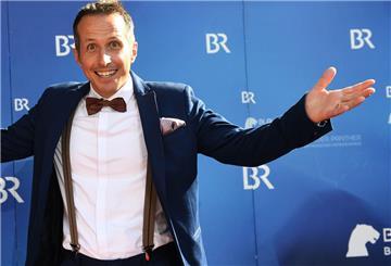 Der Moderator Willi Weitzel kommt zur Verleihung des Bayerischen Fernsehpreises ins Prinzregententheater. 