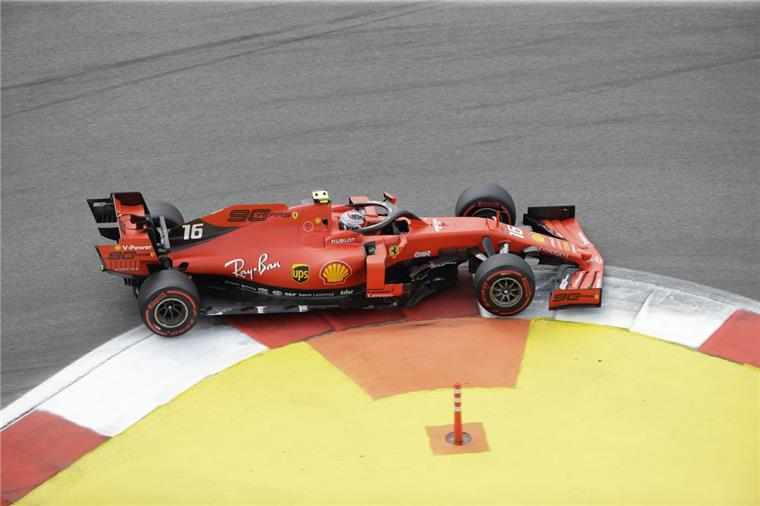Formel 1: Leclerc mit vierter Pole Position in Folge Hat in Russland die Nase vorn: Charles Leclerc im Ferrari.