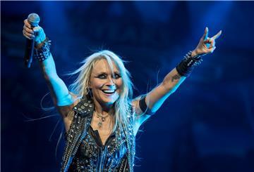 Heavy-Metal-Musikerin Doro Pesch ist seit über 30 Jahren im Geschäft und stand auch beim weltberühmten Festival in Wacken auf der Bühne. Am 2. SEptember kommt sie nach Bremerhaven.