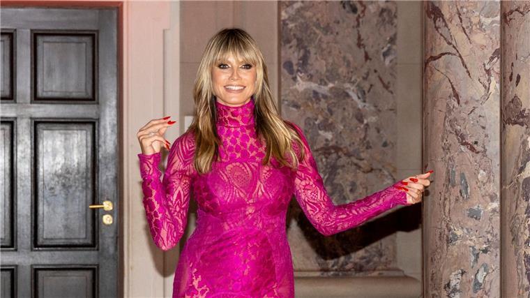 Erste Bewährungsprobe bei „Germany’s Next Topmodel“ Heidi Klum stellt das Können ihrer Kandidatinnen und Kandidaten auf den Prüfstand.