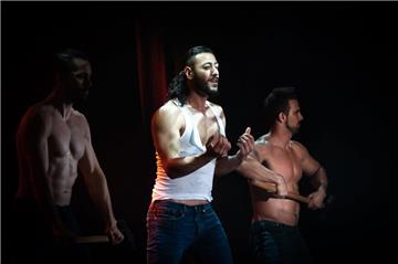 Heiße Show in der Stadthalle Bremerhaven mit den Chippendales.  Foto: Masorat