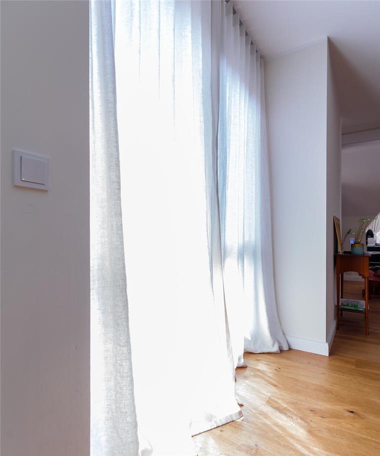 Stilegance – Vision vom perfekten Interieur Helle Gardinenstoffe sorgen für Ambiente