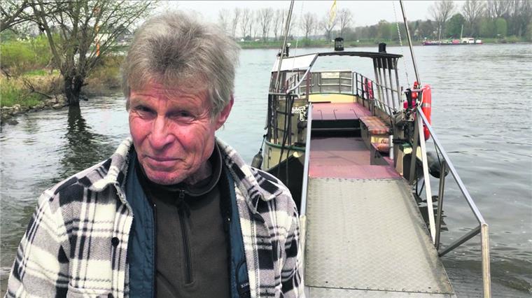 Verwechslungsgefahr! Doppelgänger aus Köln und Bremerhaven heißen sogar gleich Helmut Ernst ist Fährmann an der Kölner Groov. Einst fuhr er 20 Jahre lang zur See, für den Norddeutschen Lloyd. Bremerhaven kennt er zwar. Aber nicht seinen Doppelgänger.