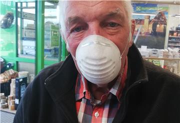 Helmut Haag aus Kührstedt schützt sich. Das hat er auch getan, als es die Maskenpflicht noch nicht gab.
