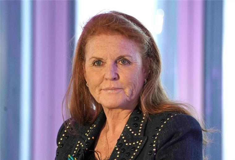 Sarah Ferguson lobt Prinzessin Kate Herzogin Sarah Ferguson hat sich die offenen Worte von Prinzessin Kate gelobt.