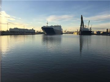 Heute beginnt in Bremerhaven die Verladung der  militärischen Ausrüstung für die östlichen Nato-Länder. 