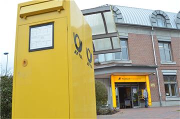 Heute öffnet die Post in Zeven letztmals die Filiale am Vitus-Platz. Die Postbank wird die Stadt verlassen. Die Deutsche Post wird hingegen eine Partner-Filiale eröffnen – bei Wischhusen in der Schulstraße werden Kunden erstmals am Montag bedient.