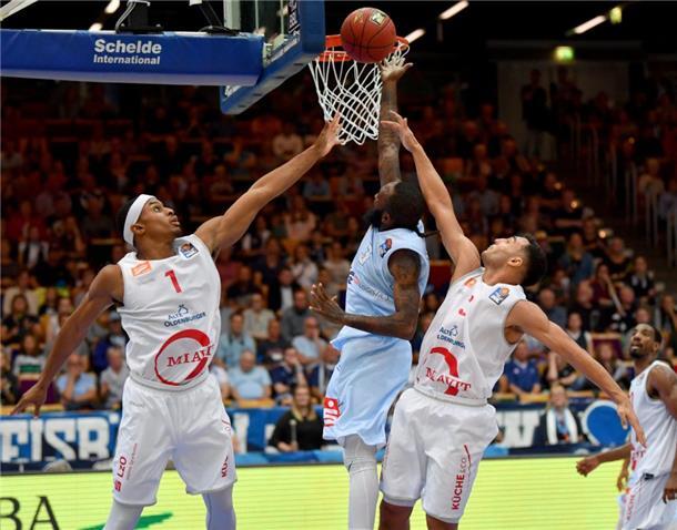 Hier eine Szene vom Spiel gegen Rasta Vechta zum Saisonauftakt. 