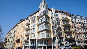 Hinrich Ballers Architektur ist eigenwillig und fällt auf - ein Beispiel ist das Torhaus am Fraenkelufer. (Archivfoto)