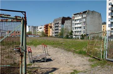 Hinter der "Alten Bürger" sind noch viele freie Flächen, die nach Wunsch des Bauausschusses nun durchgeplant werden sollen. 