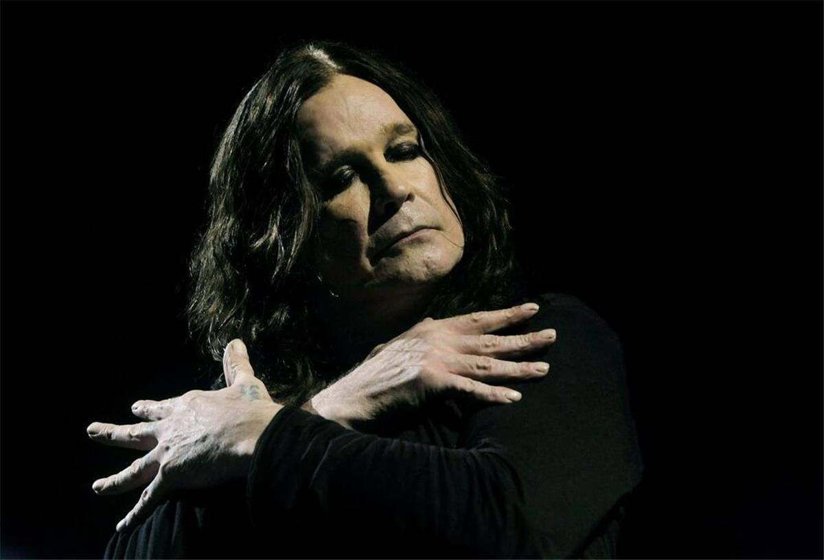 „Prince Of Darkness“: Ozzy Osbourne ist tot Hinter der Fassade des harten Rockers verbarg sich eine sensible und sanfte Persönlichkeit.