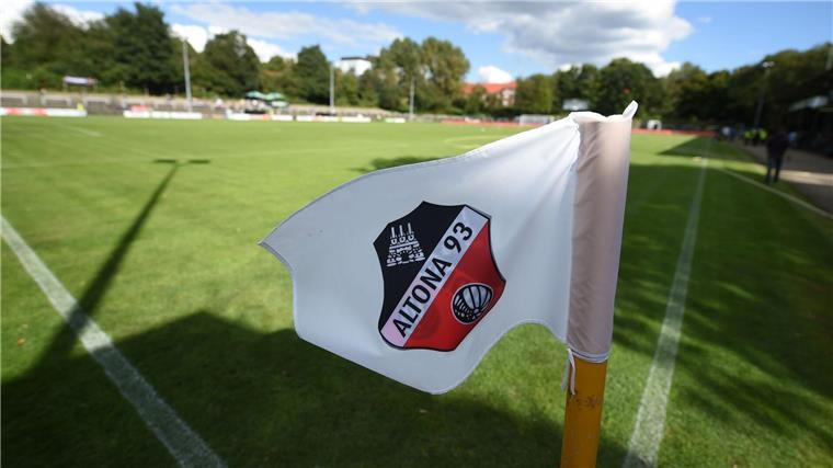 Hitlergruß gezeigt? Ermittlungen nach Meppen-Spiel in Altona Hitlergruß bei Regionalliga-Partie? Die Polizei ermittelt nach einem Vorfall in Altona (Archiv).