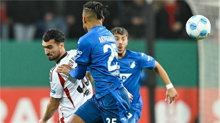 Chaves köpft Hoffenheim gegen Nürnberg ins Achtelfinale Hoffenheim schlägt Nürnberg im DFB-Pokal.